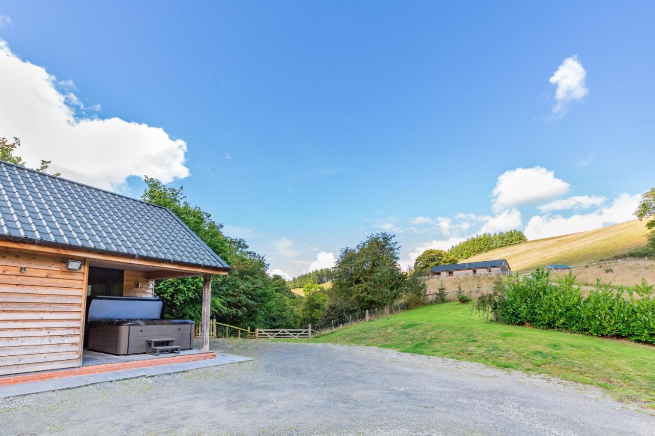 Ploony Hill Lodge Bleddfa Exterior foto